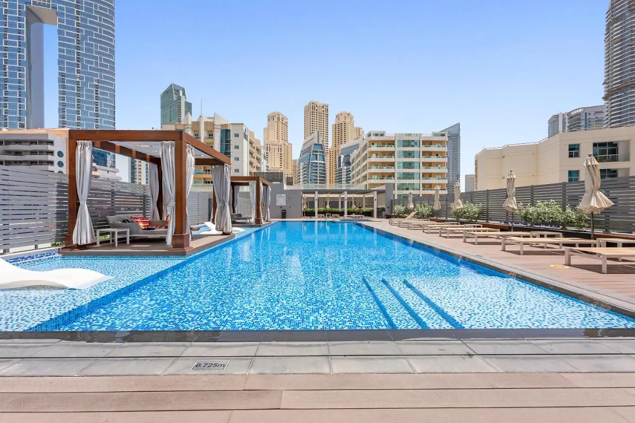A Living Luxury Studio - Studio One Dubai Marina